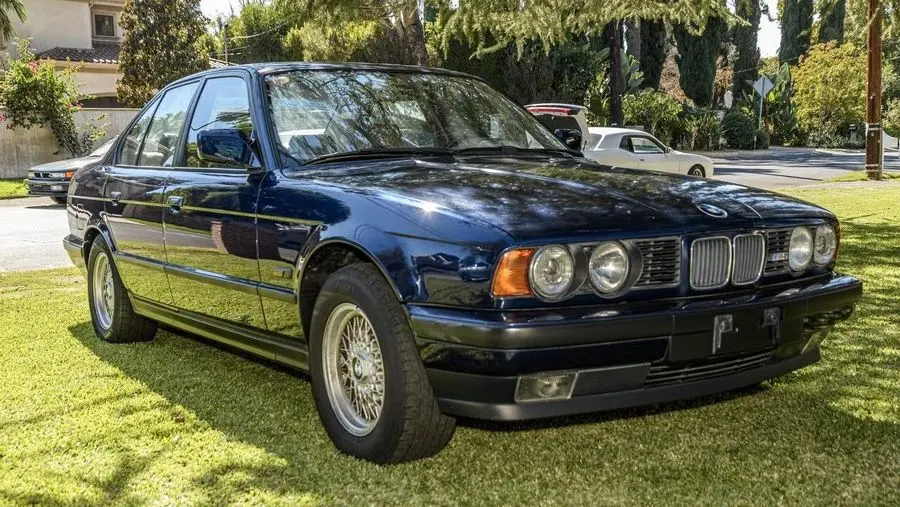 BMW 5 Serisi 5 Serisi Touring 525i Standart 1