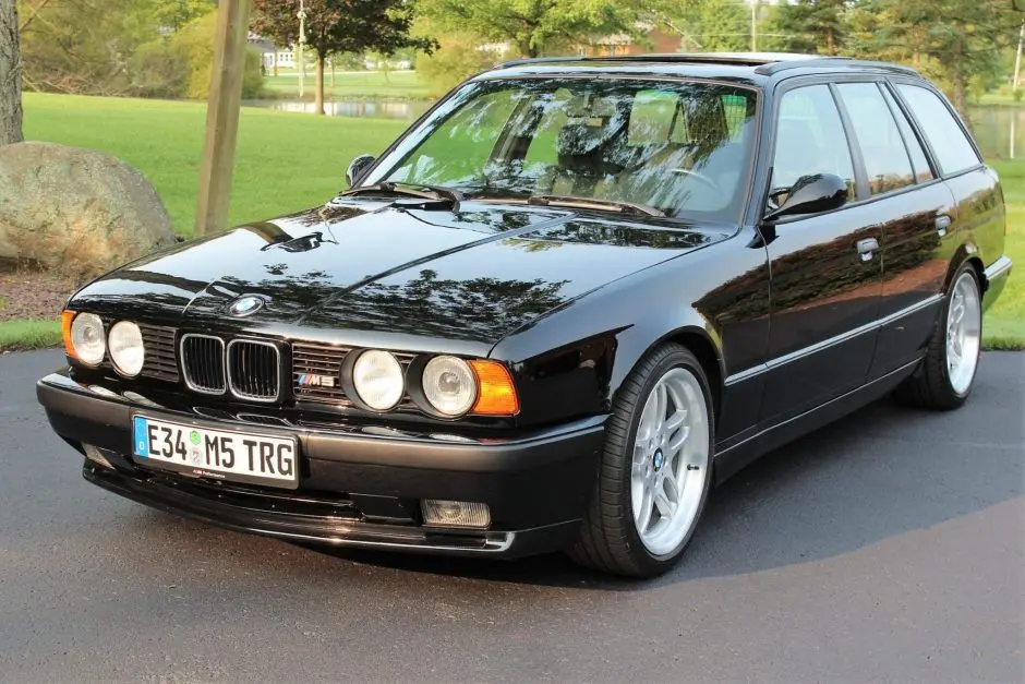 BMW 5 Serisi 5 Serisi Touring 525i Standart 3