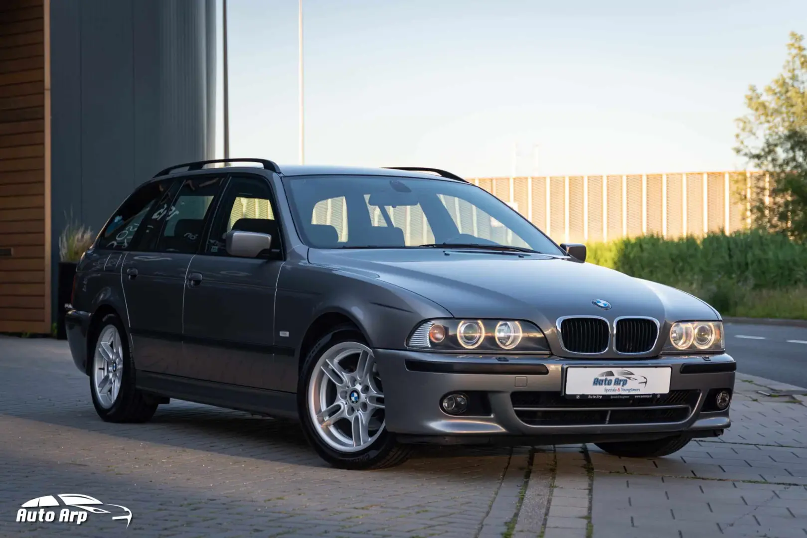 BMW 5 Serisi 5 Serisi Touring 525i Standart 7