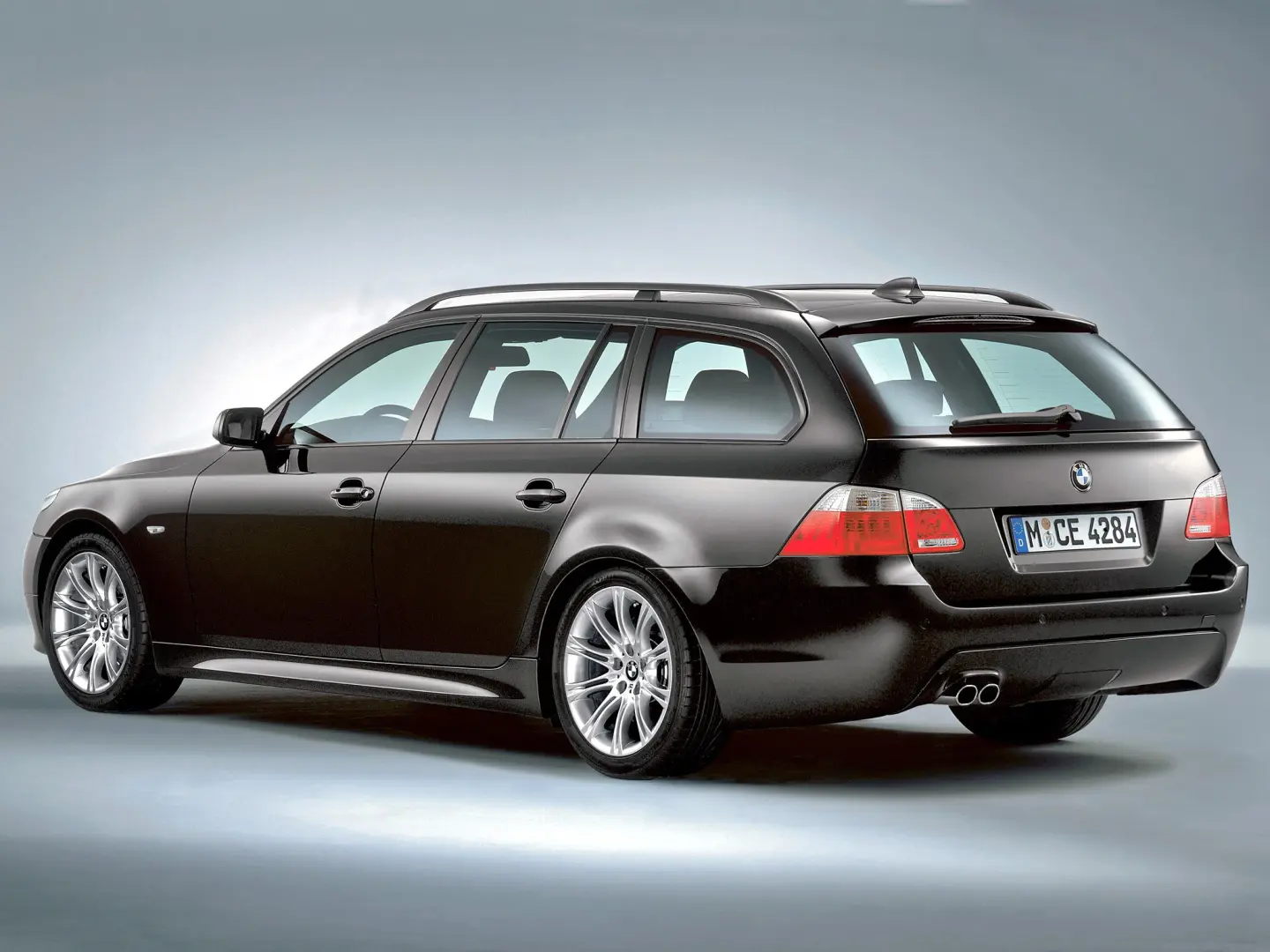 BMW 5 Serisi 5 Serisi Touring 520d Standart 4