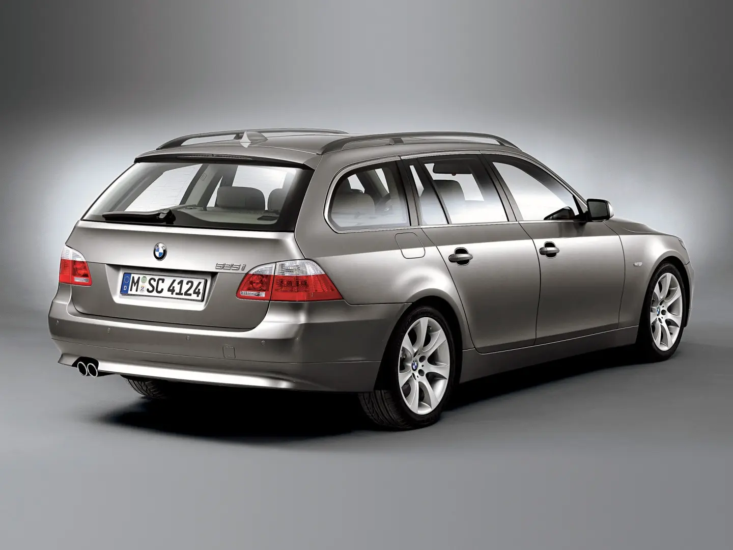 BMW 5 Serisi 5 Serisi Touring 525i Standart 7