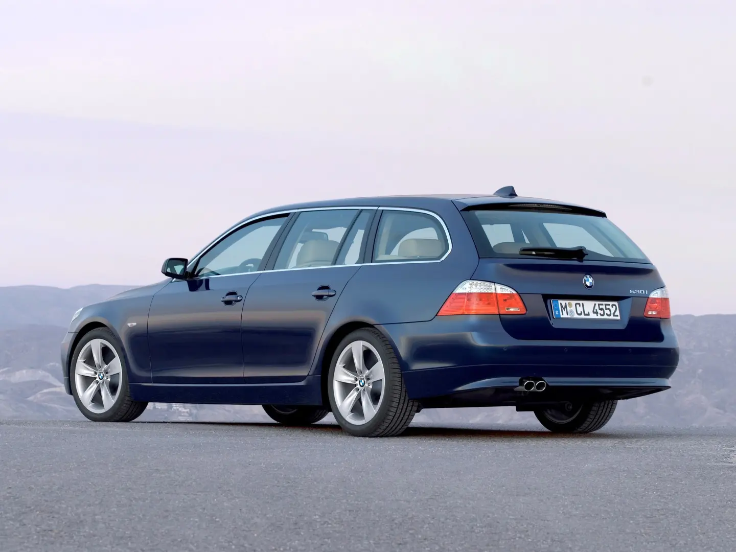 BMW 5 Serisi 5 Serisi Touring 520d Standart 5