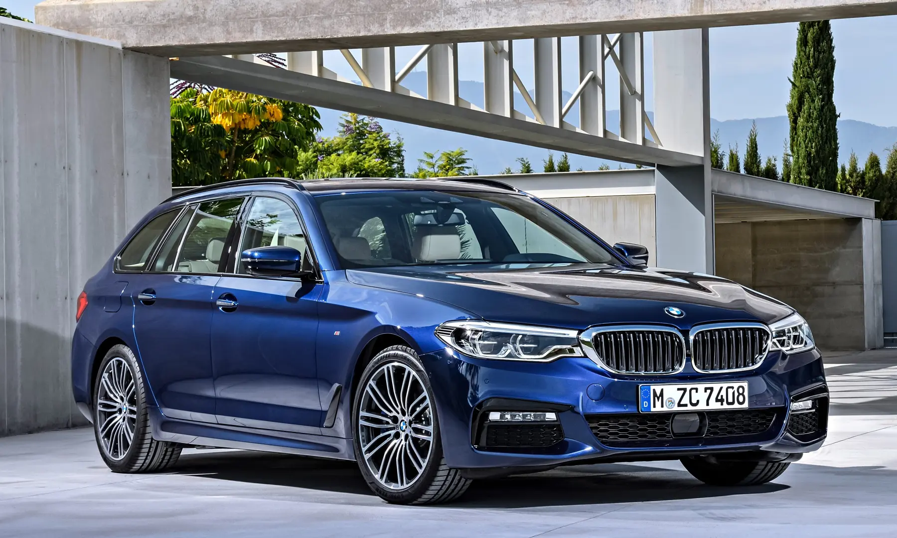 BMW 5 Serisi 5 Serisi Touring 525i xDrive Standart 7