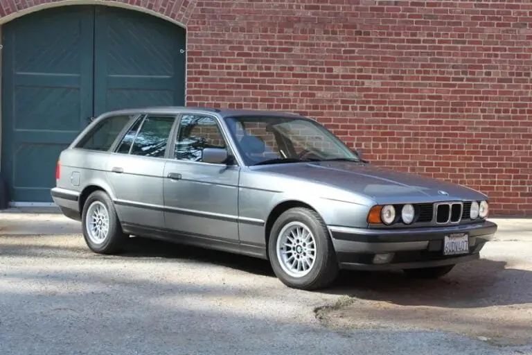 BMW 5 Serisi 5 Serisi Touring 525ix Executive 4