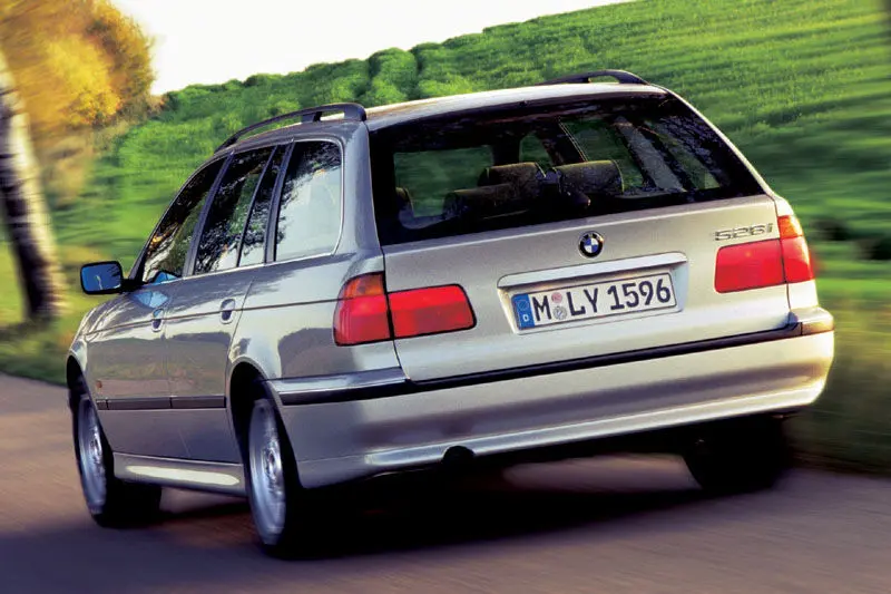 BMW 5 Serisi 5 Serisi Touring 530d Standart 4