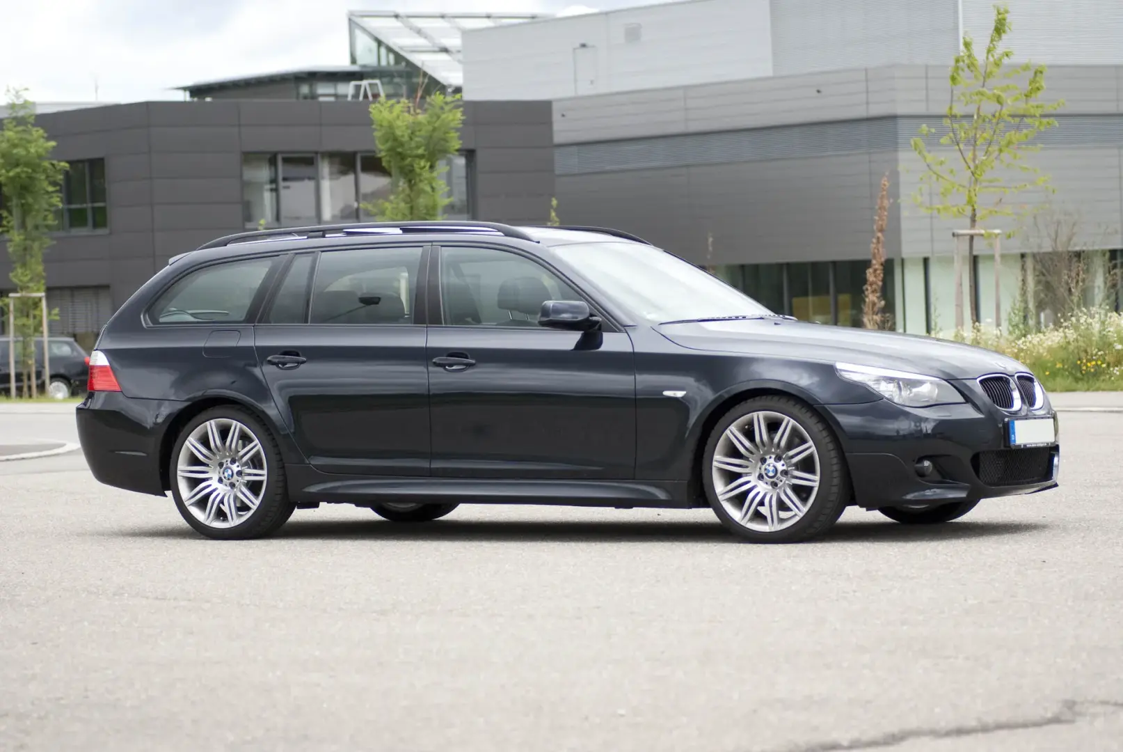 BMW 5 Serisi 5 Serisi Touring 530d Standart 4