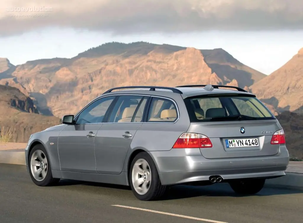 BMW 5 Serisi 5 Serisi Touring 545i Standart 1