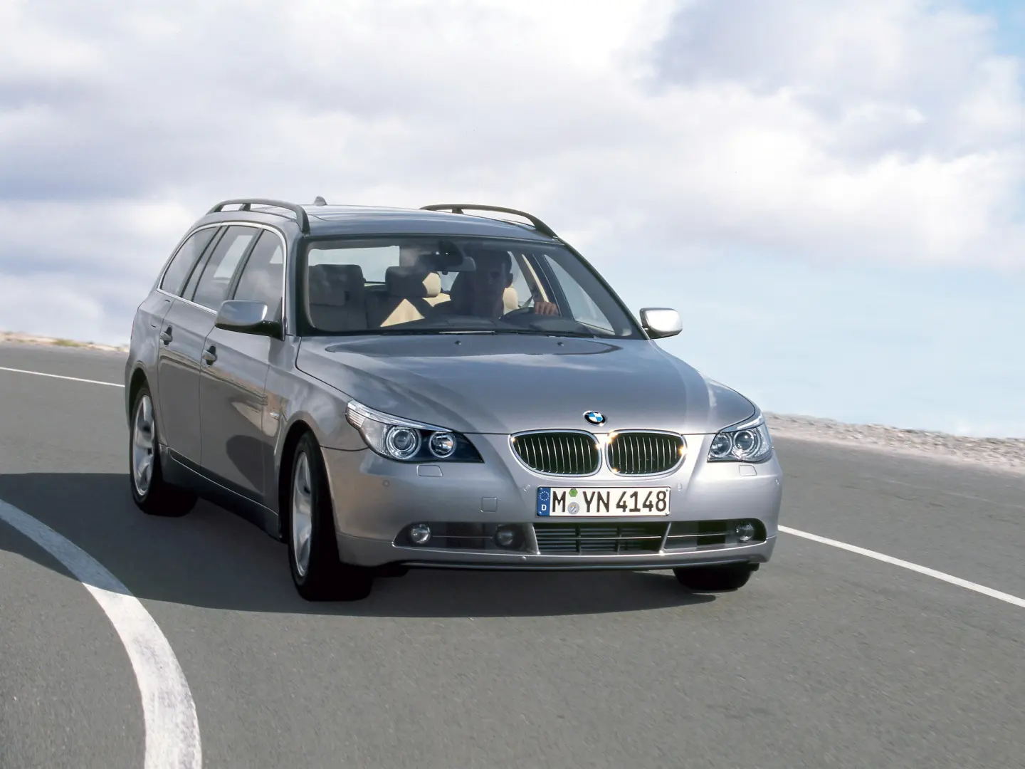 BMW 5 Serisi 5 Serisi Touring 530d Standart 4
