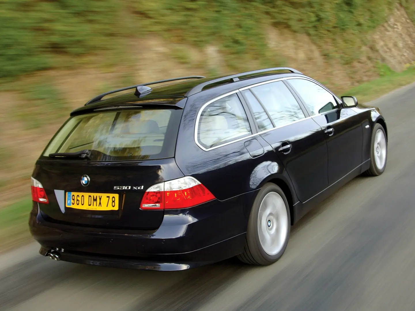 BMW 5 Serisi 5 Serisi Touring 545i Standart 2
