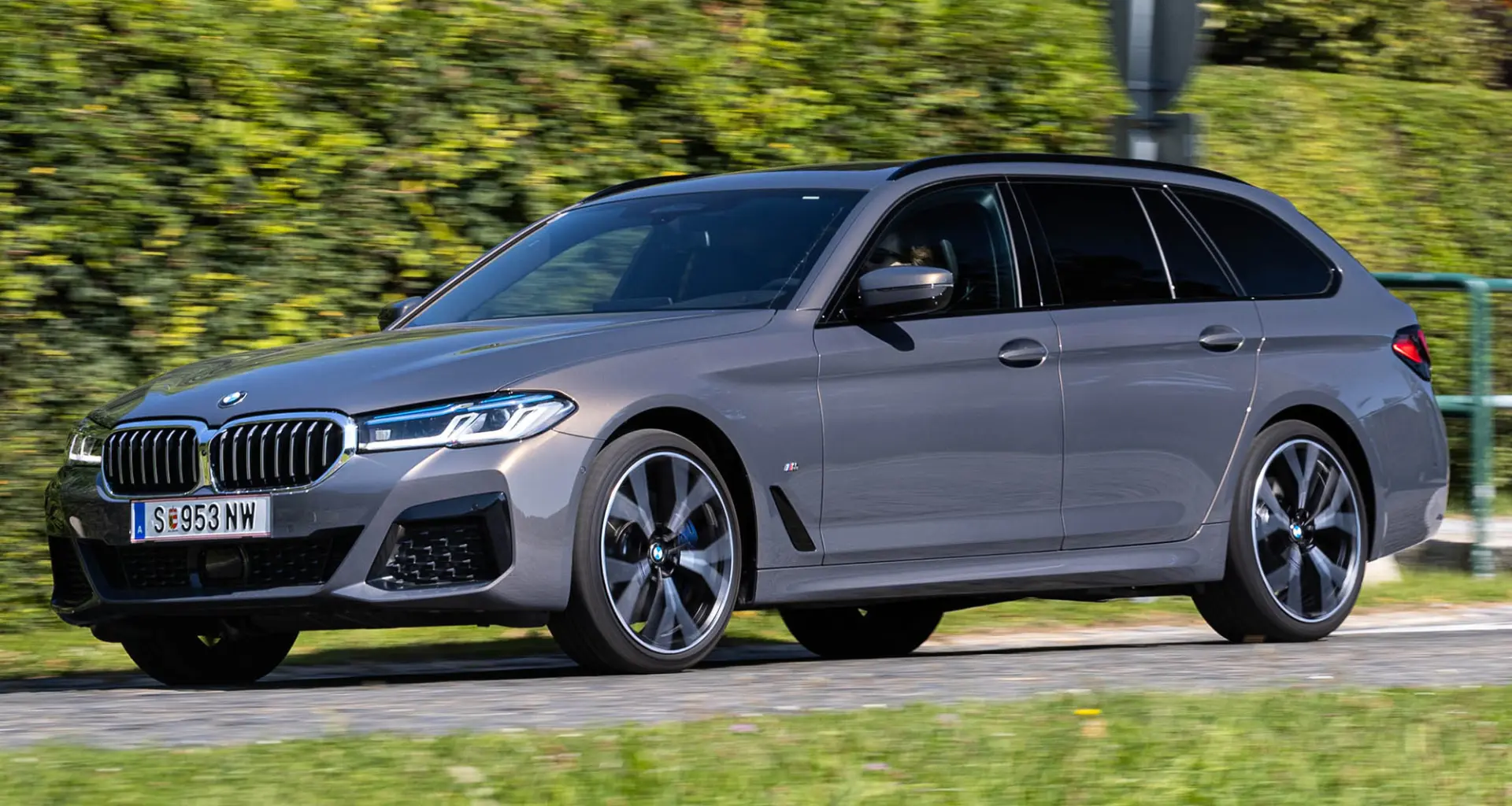 BMW 5 Serisi 5 Serisi Touring 530d xDrive Standart 3