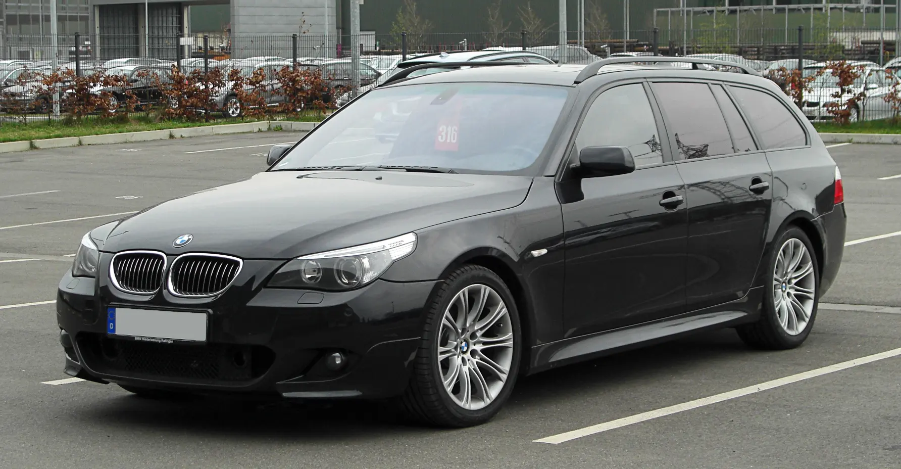 BMW 5 Serisi 5 Serisi Touring 530xd Standart 5