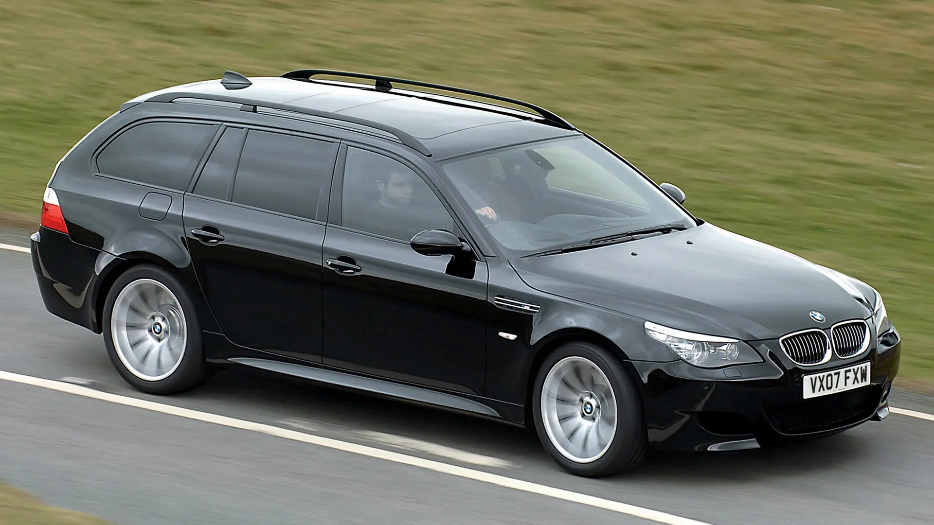 BMW M Serisi M Serisi Touring M5 Standart 0