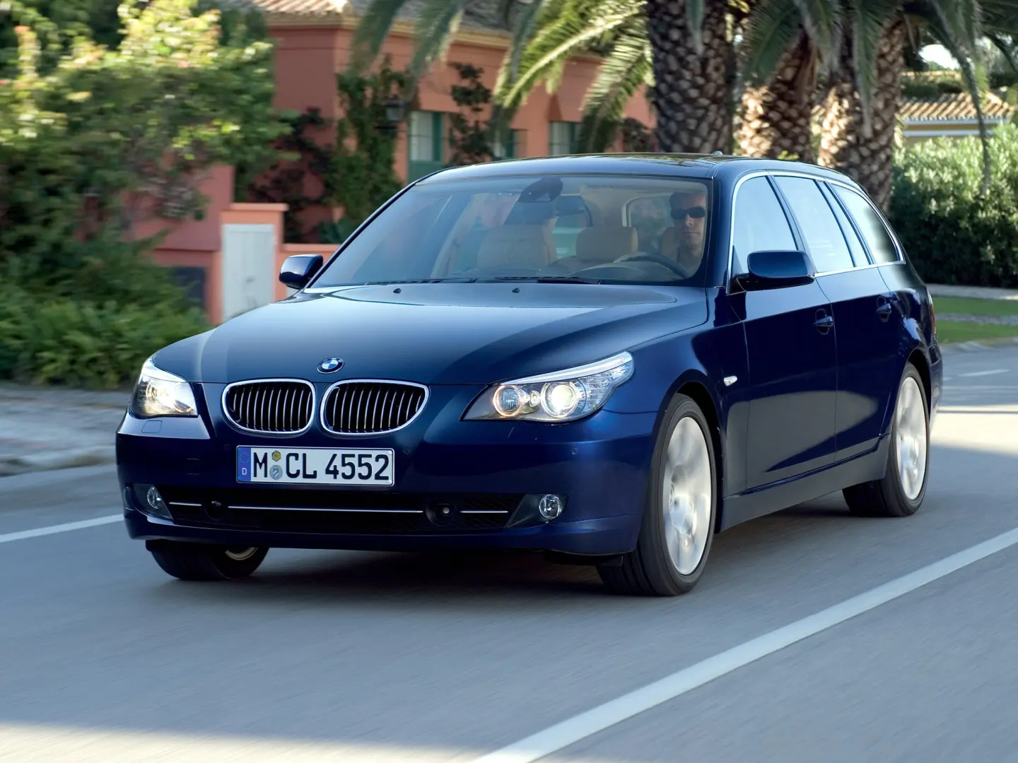 BMW 5 Serisi 5 Serisi Touring 520d Standart 3