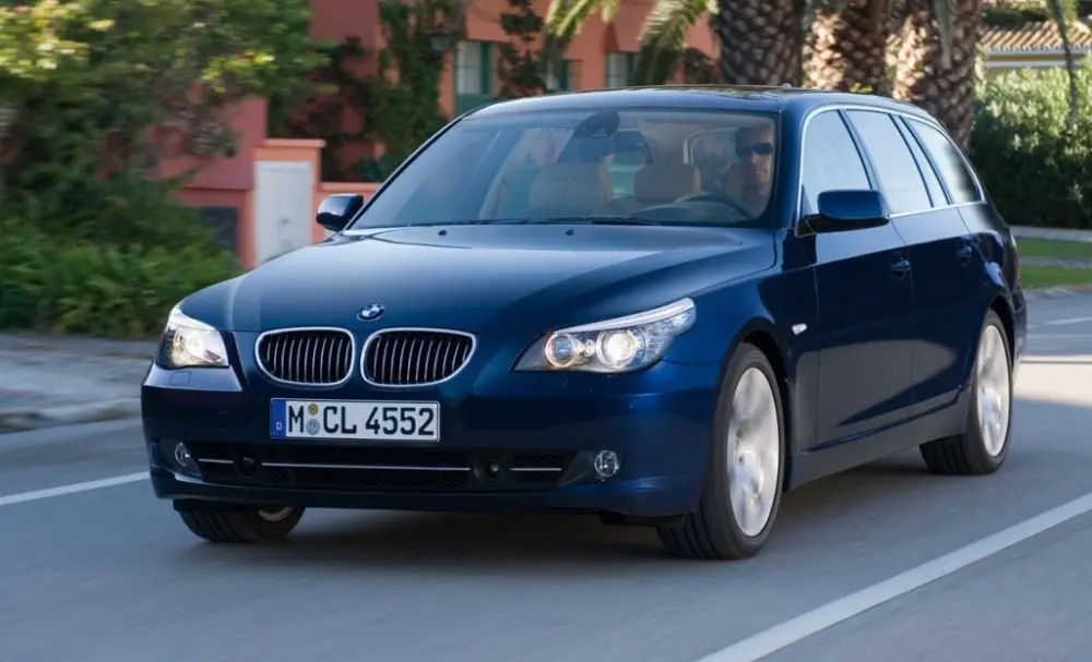BMW 5 Serisi 5 Serisi Touring 525d Standart 6