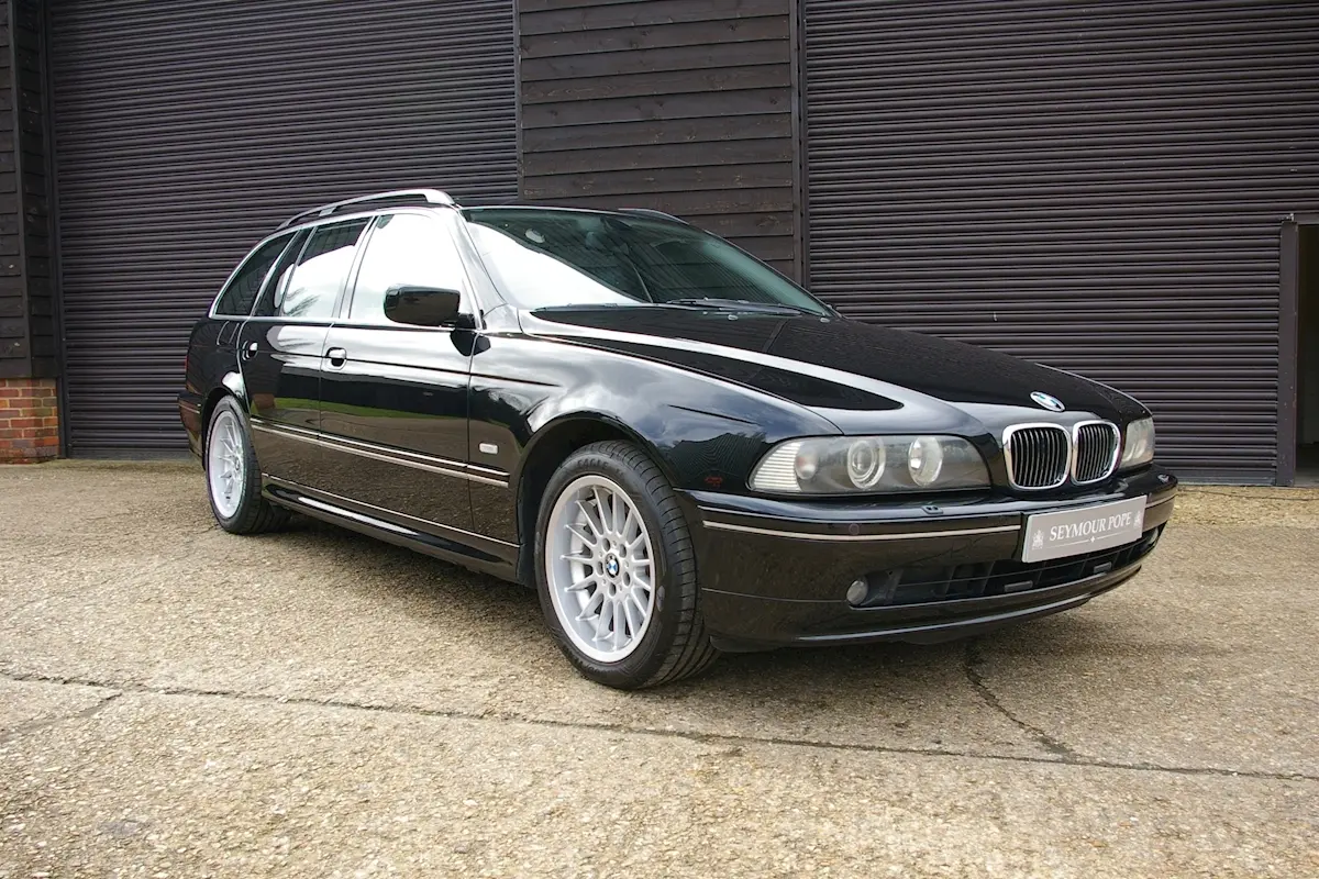 BMW 5 Serisi 5 Serisi Touring 540i Standart 4