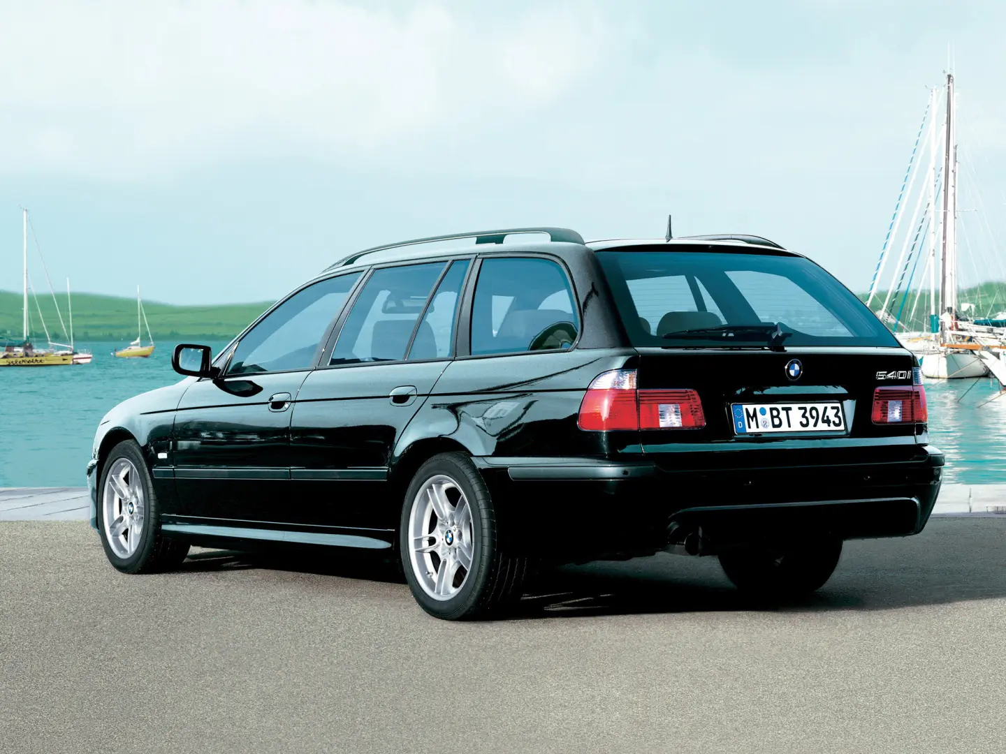 BMW 5 Serisi 5 Serisi Touring 540i Standart 1
