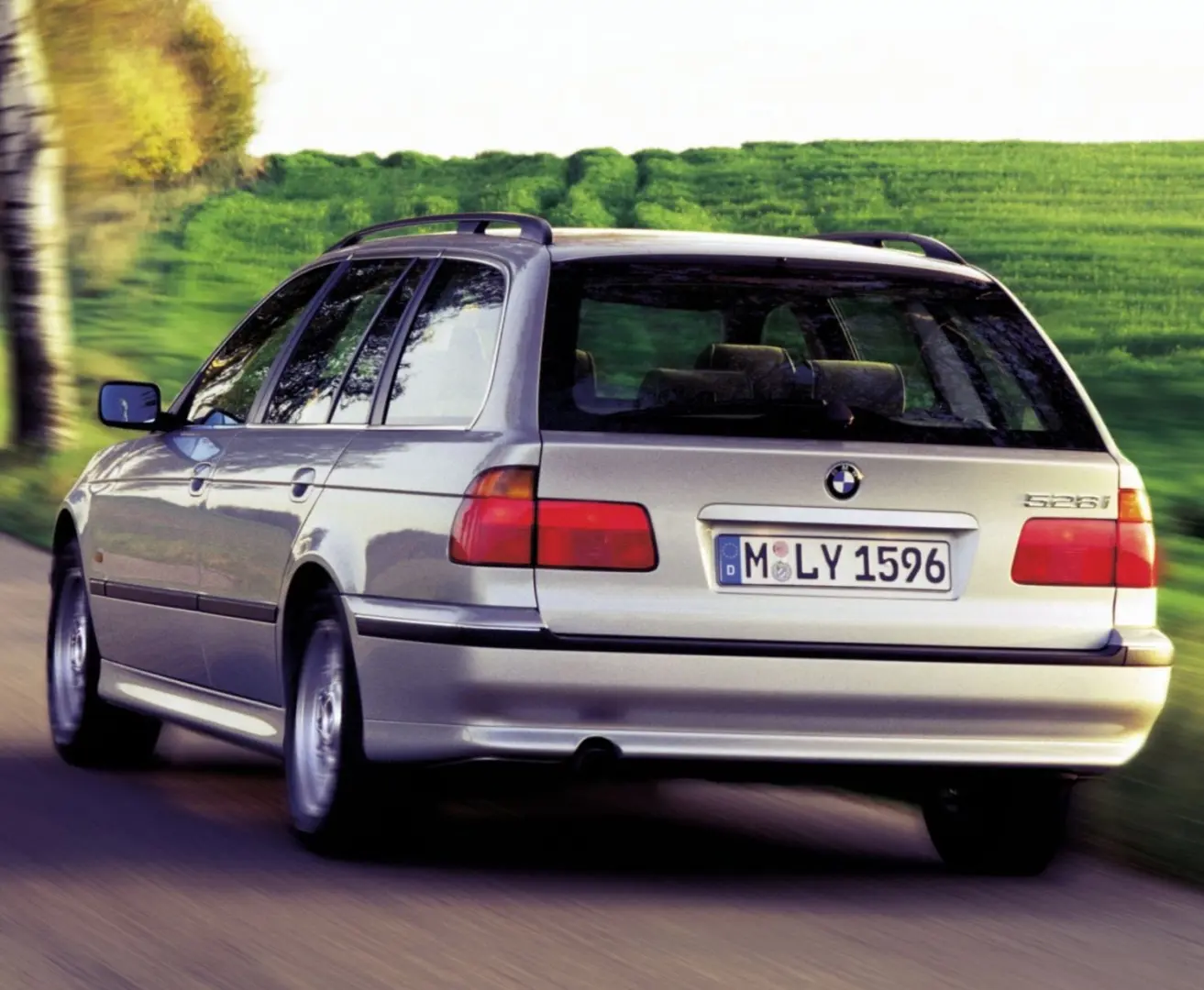 BMW 5 Serisi 5 Serisi Touring 540i Standart 3