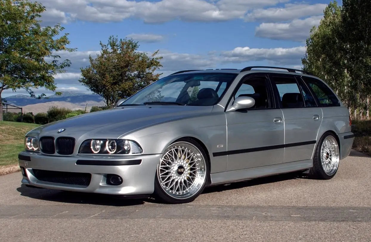 BMW 5 Serisi 5 Serisi Touring 540i Standart 5