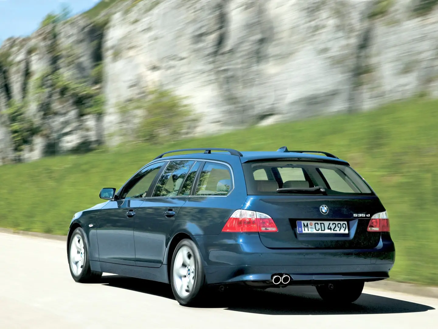 BMW 5 Serisi 5 Serisi Touring 545i Standart 5