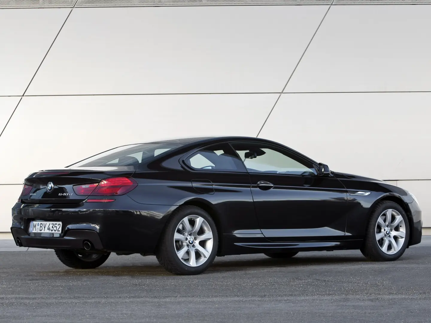 BMW 6 Serisi 6 Serisi 640d xDrive Standart 6