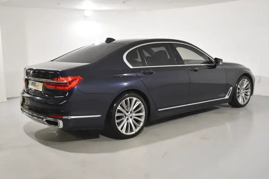 BMW 7 Serisi 7 Serisi 725d Pure Excellence 1