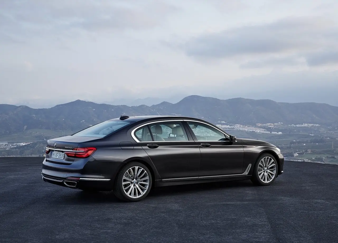 BMW 7 Serisi 7 Serisi 725d Standart 2