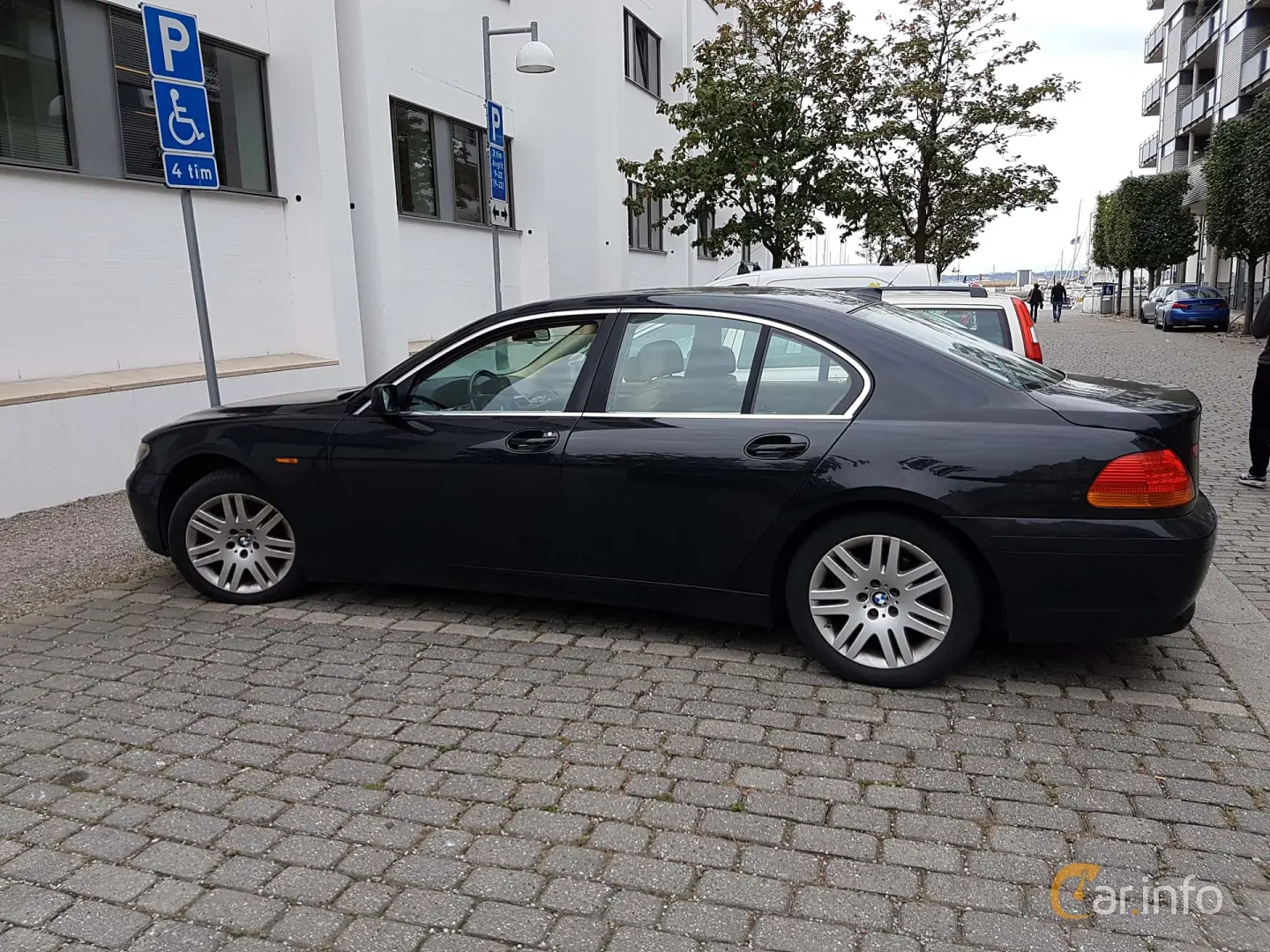 BMW 7 Serisi 7 Serisi 735i Long Standart 2