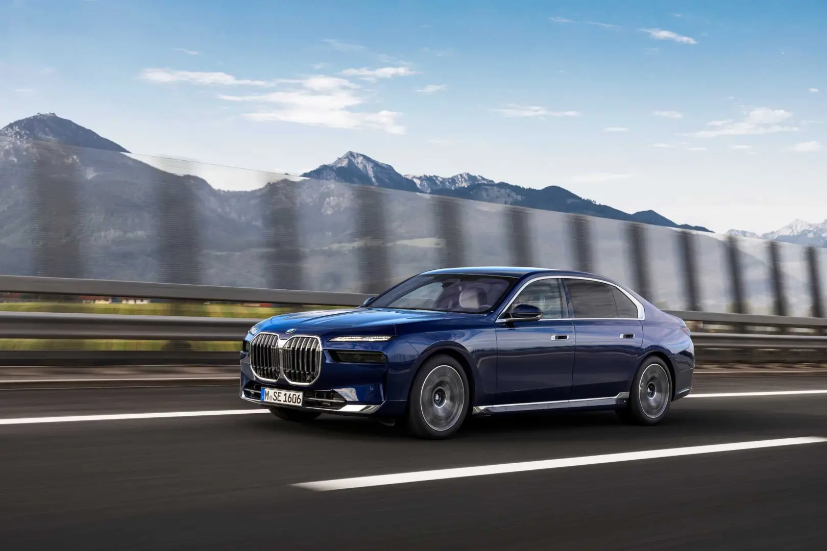 BMW 7 Serisi 7 Serisi 740d xDrive Long Pure Excellence 2