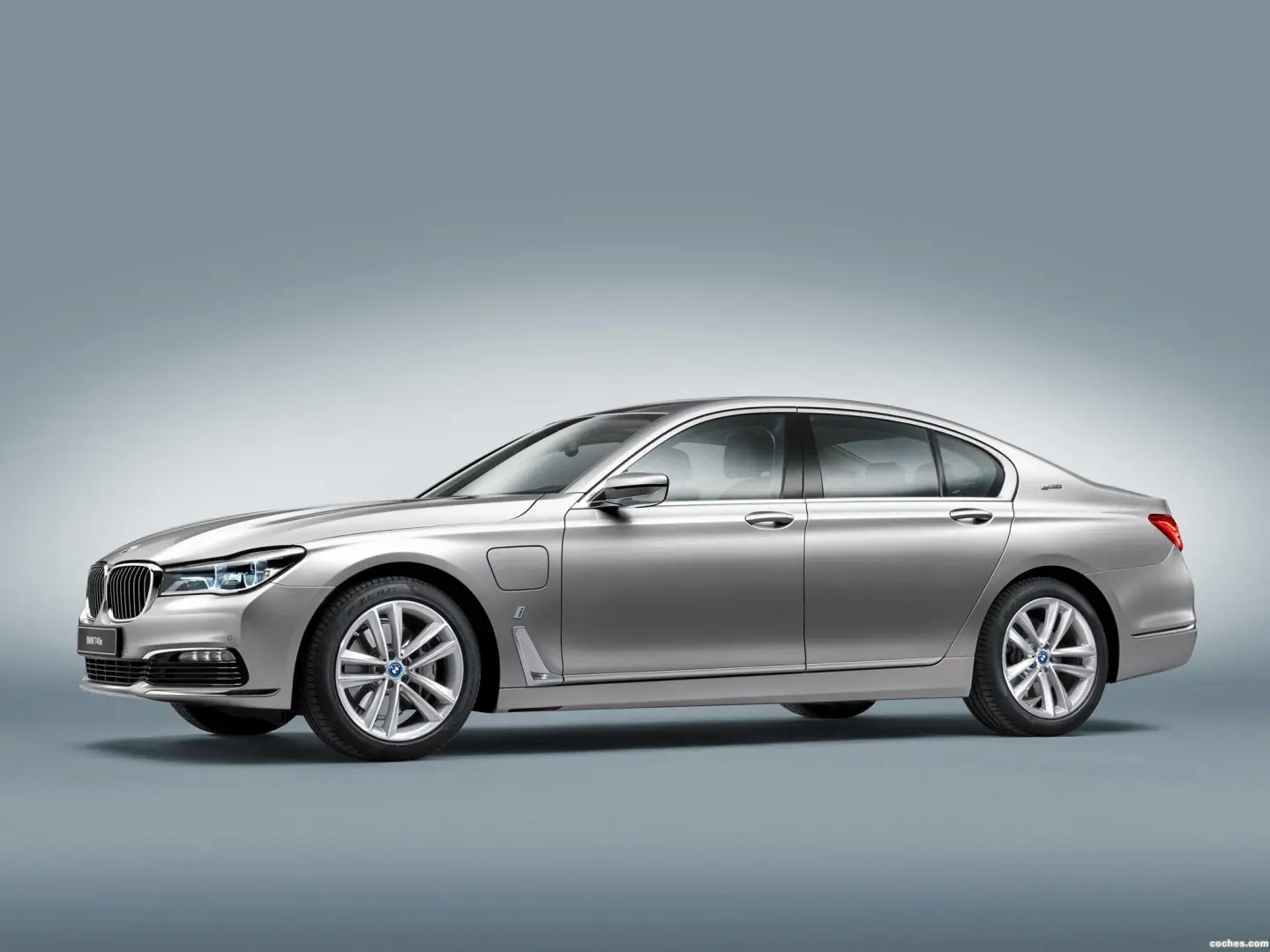 BMW 7 Serisi 7 Serisi 740e iPerformance Luxury 5