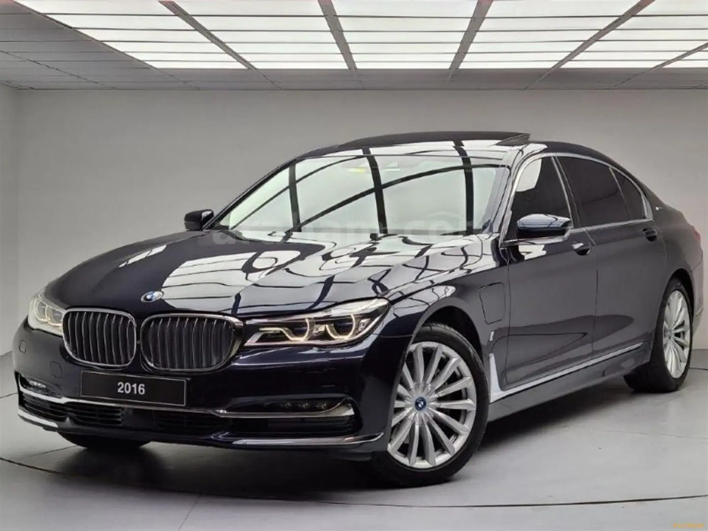 BMW 7 Serisi 7 Serisi 740e xDrive Long iPerformance Executive Lounge 3