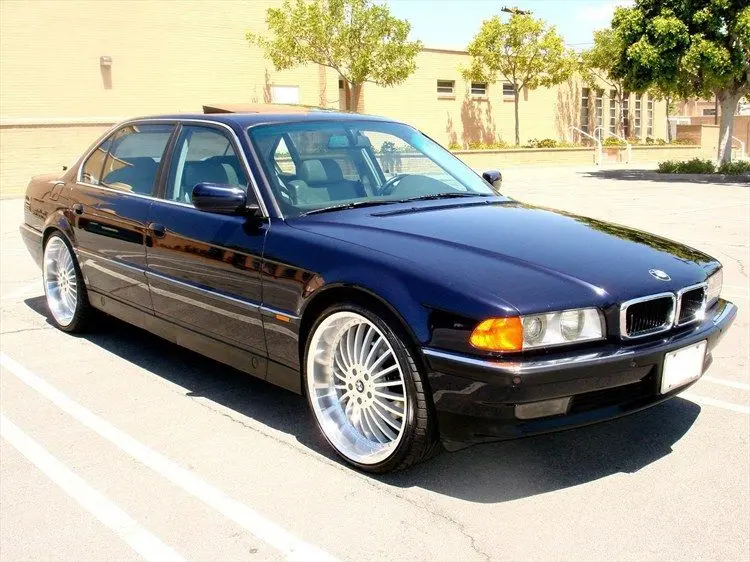 BMW 7 Serisi 7 Serisi 740i Standart 2