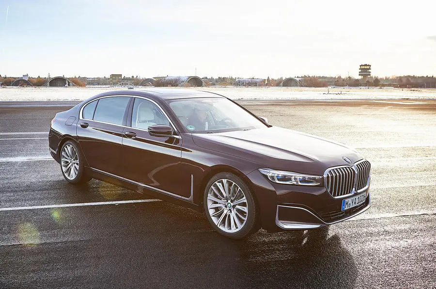 BMW 7 Serisi 7 Serisi 745e xDrive Long M Excellence 2