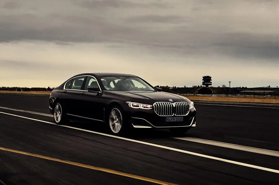 BMW 7 Serisi 7 Serisi 745e xDrive Long Pure Excellence 6