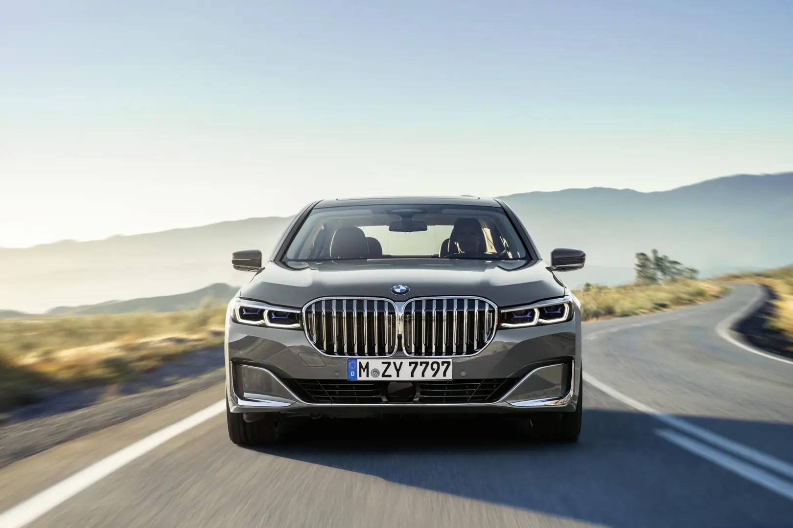 BMW 7 Serisi 7 Serisi 745e xDrive Long Pure Excellence 6