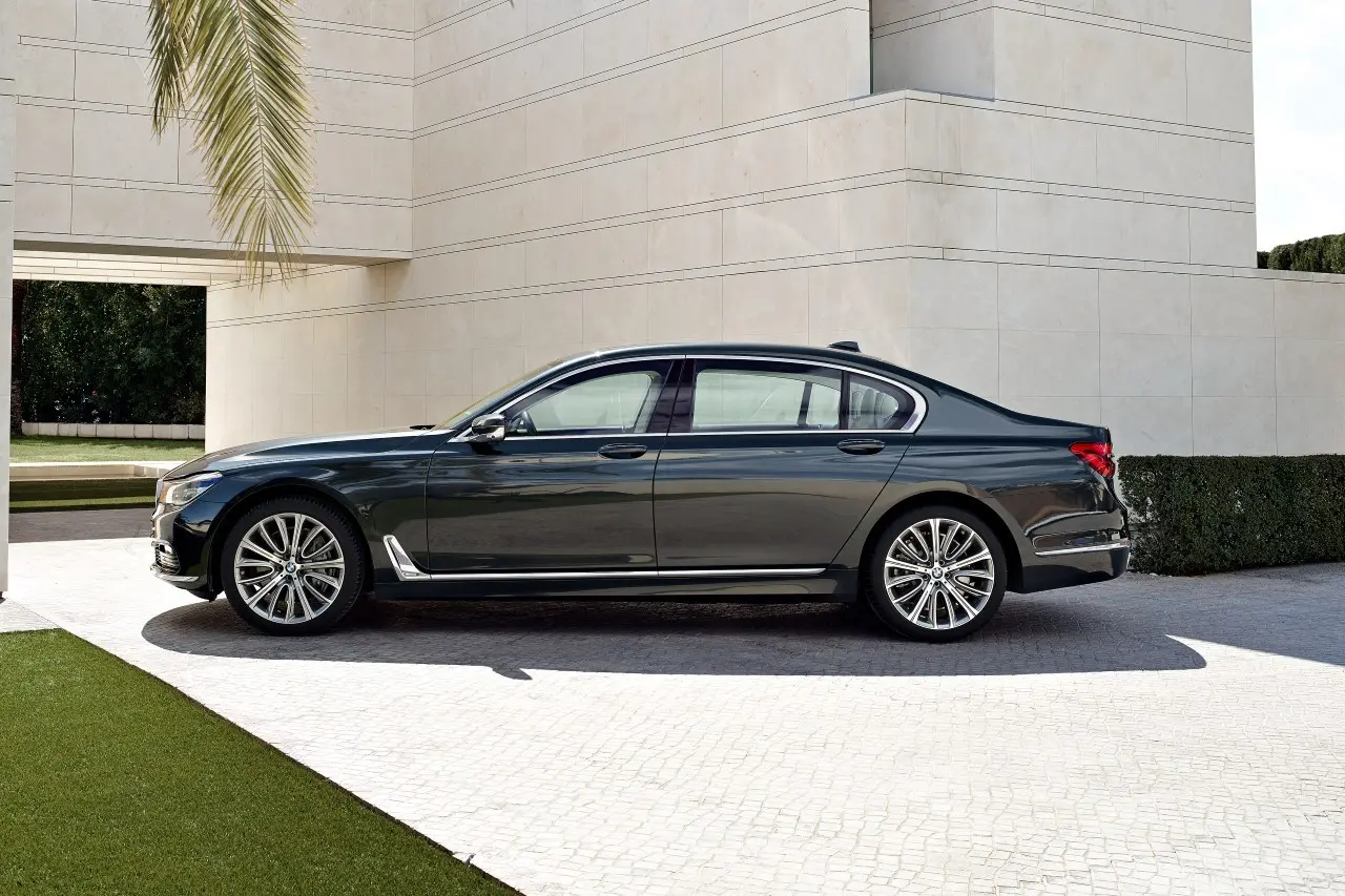 BMW 7 Serisi 7 Serisi 750d xDrive Long Pure 5