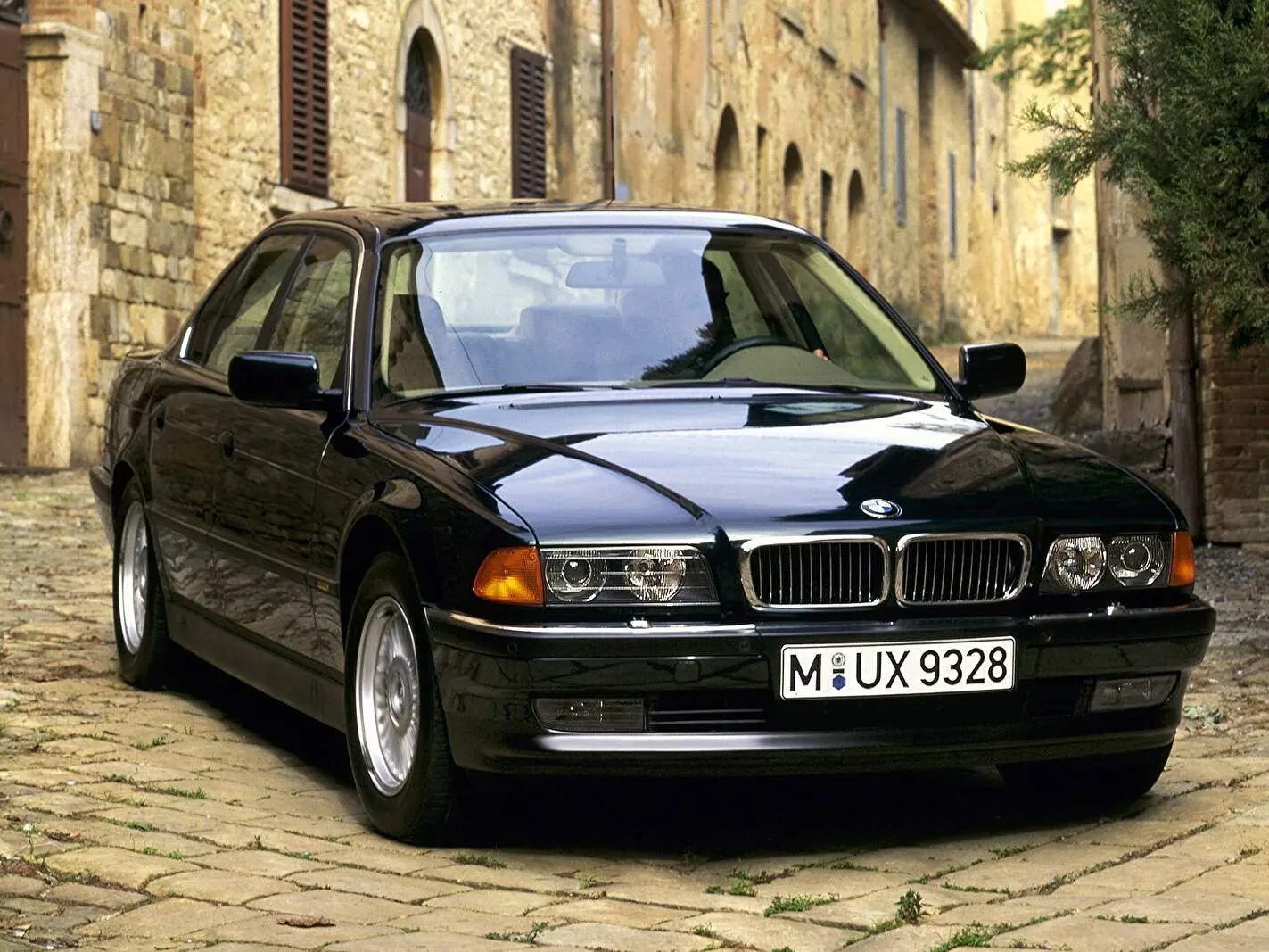 BMW 7 Serisi 7 Serisi 750i Standart 0