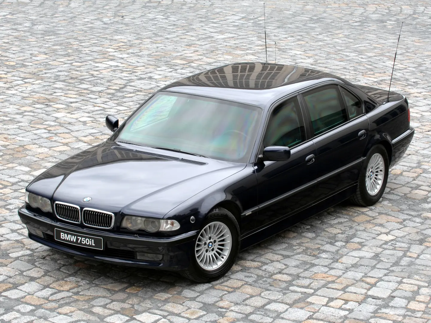 BMW 7 Serisi 7 Serisi 750i Standart 4