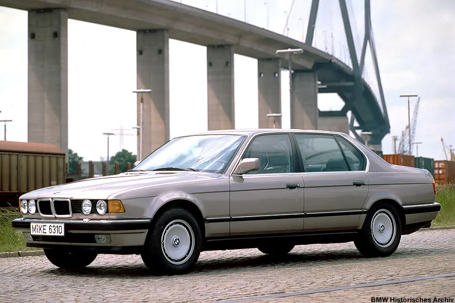 BMW 7 Serisi 7 Serisi 750i Standart 0