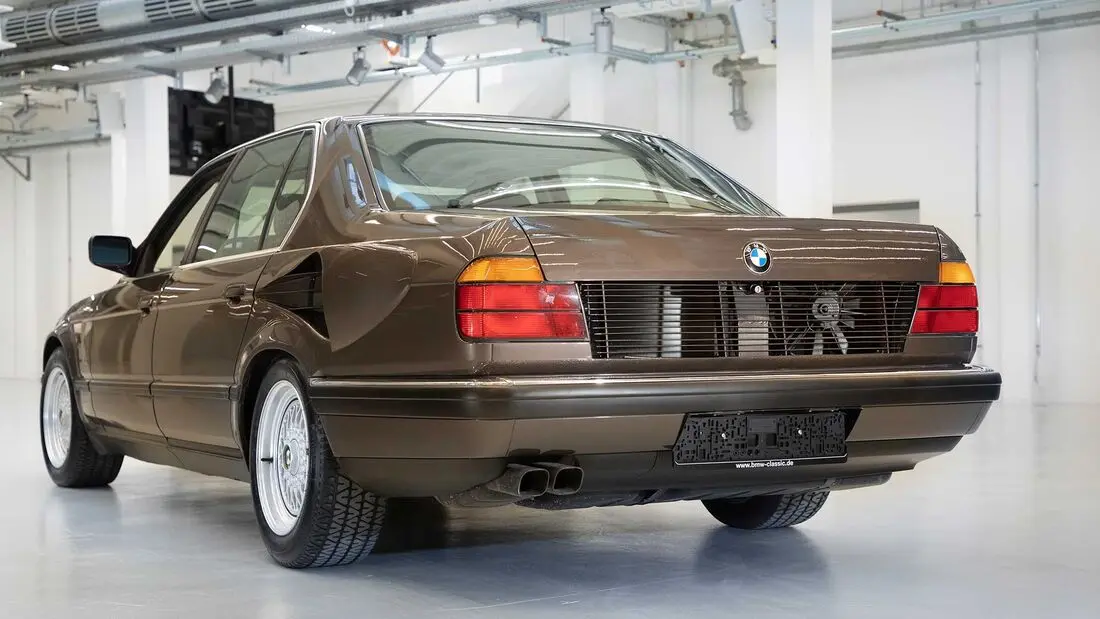 BMW 7 Serisi 7 Serisi 750i Standart 4