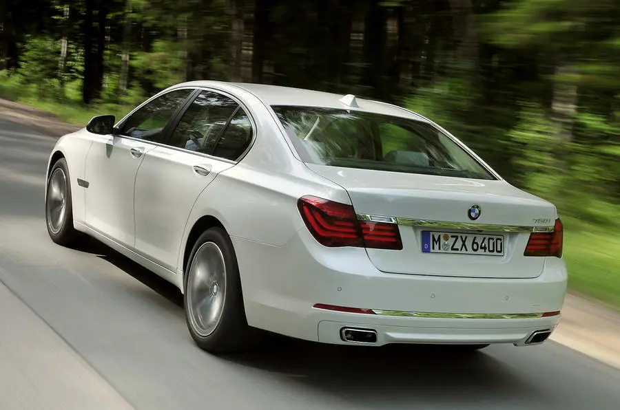 BMW 7 Serisi 7 Serisi 750i Standart 6