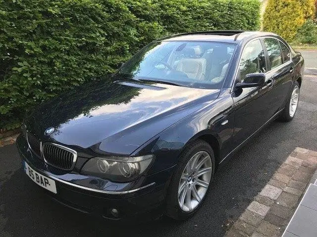 BMW 7 Serisi 7 Serisi 750i Standart 6