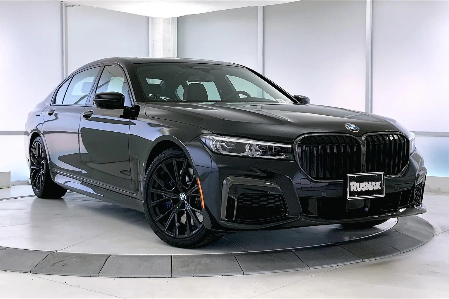 BMW 7 Serisi 7 Serisi 750i xDrive Standart 2