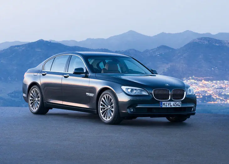 BMW 7 Serisi 7 Serisi 750i xDrive Long Standart 3