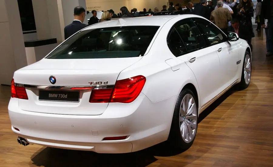 BMW 7 Serisi 7 Serisi 750i xDrive Standart 6