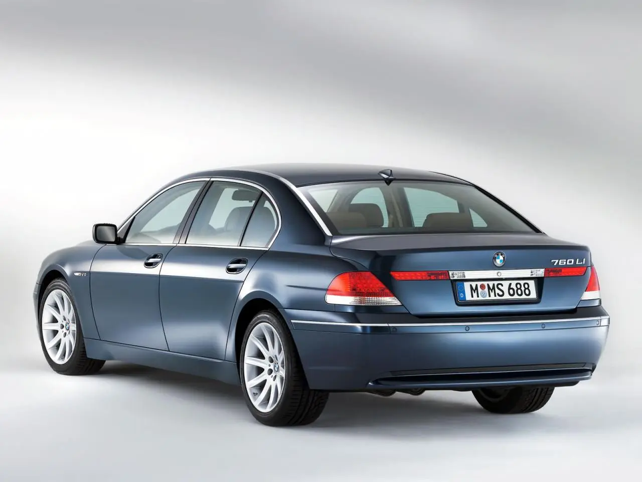 BMW 7 Serisi 7 Serisi 760i Standart 2