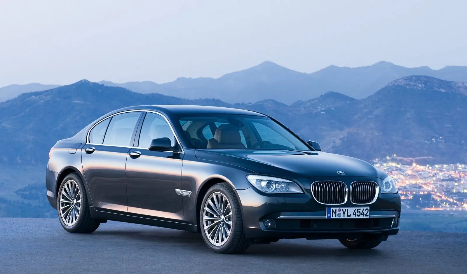 BMW 7 Serisi 7 Serisi 760i Long Standart 1