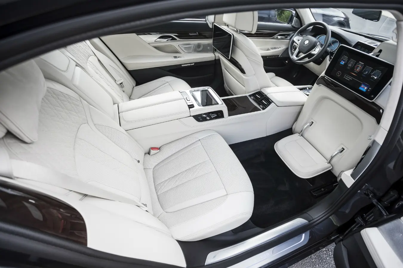 BMW 7 Serisi 7 Serisi M760i xDrive Long Executive Lounge 4