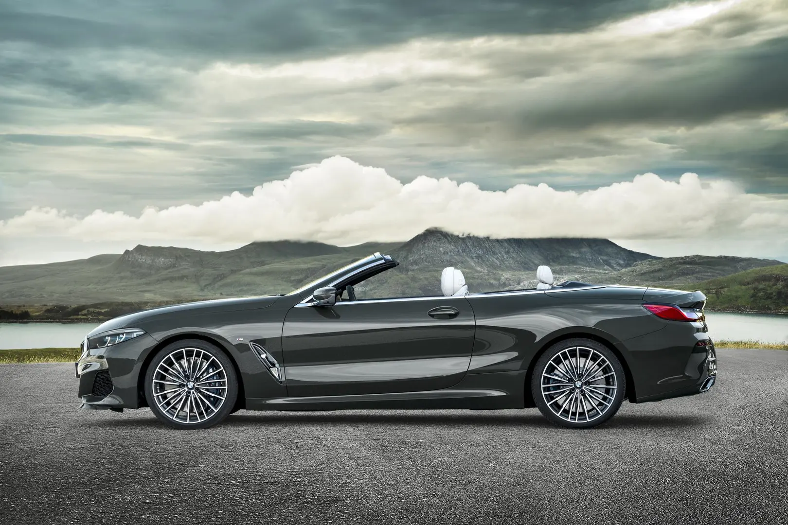 BMW 8 Serisi 8 Serisi 840i xDrive M Technic 2