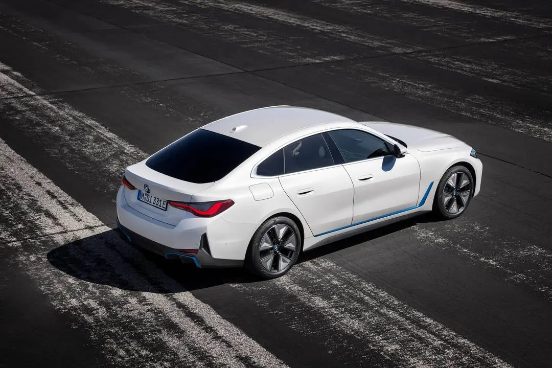 BMW i Serisi i Serisi i4 eDrive 40 M Sport 2
