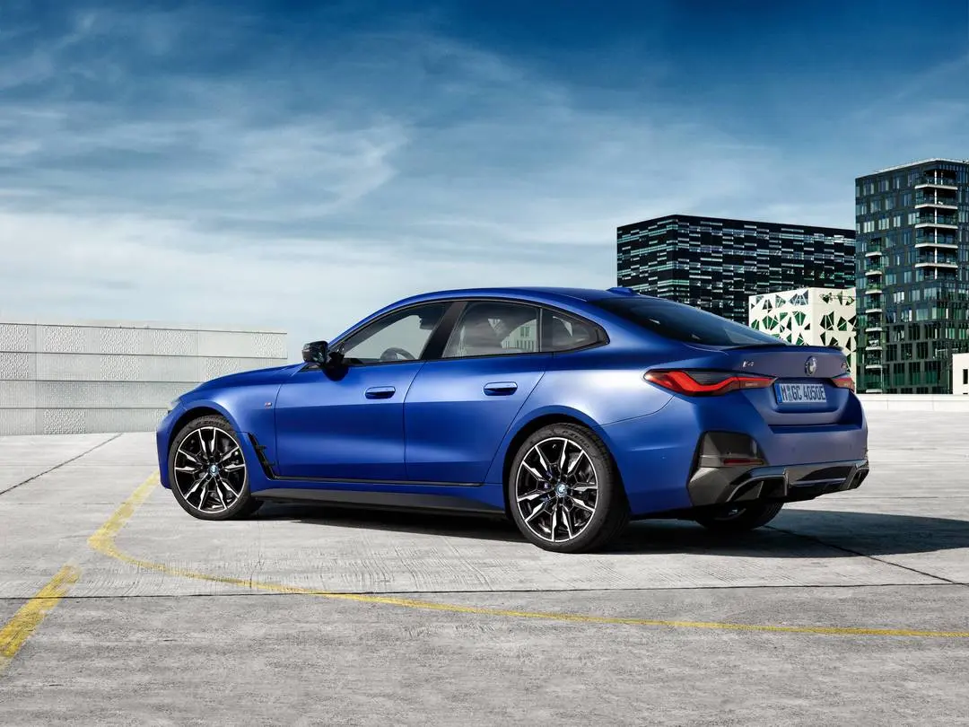 BMW i Serisi i Serisi i4 eDrive 40 M Sport 6
